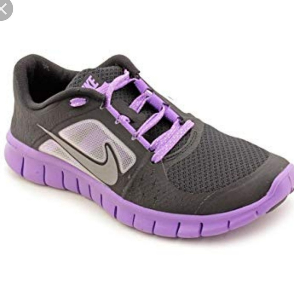 Nike free run shoes